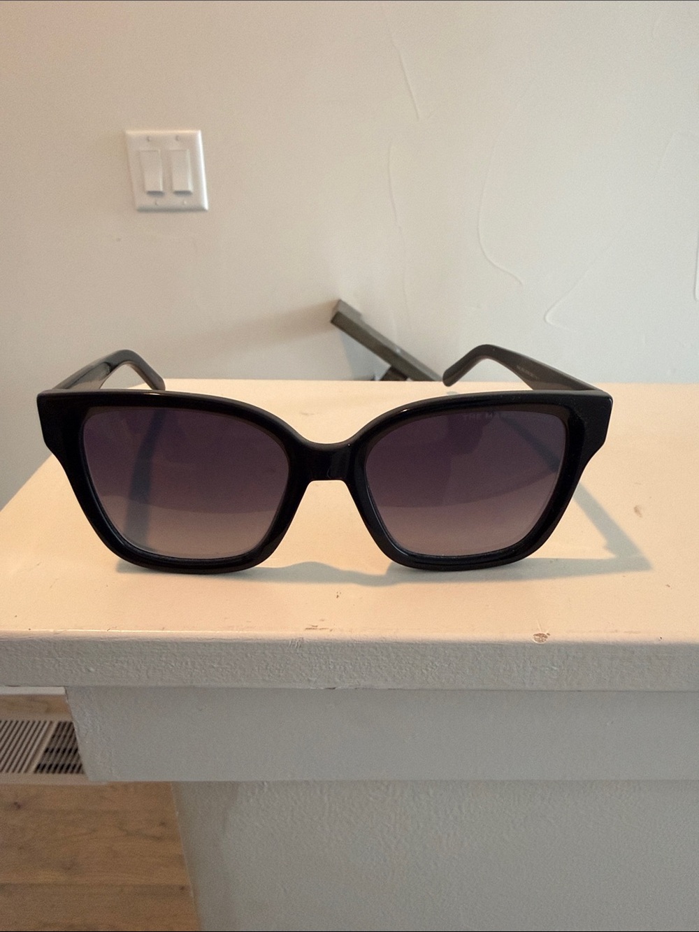 The Marc Jacob’s Women’s Black Oversized Square Sunglasses